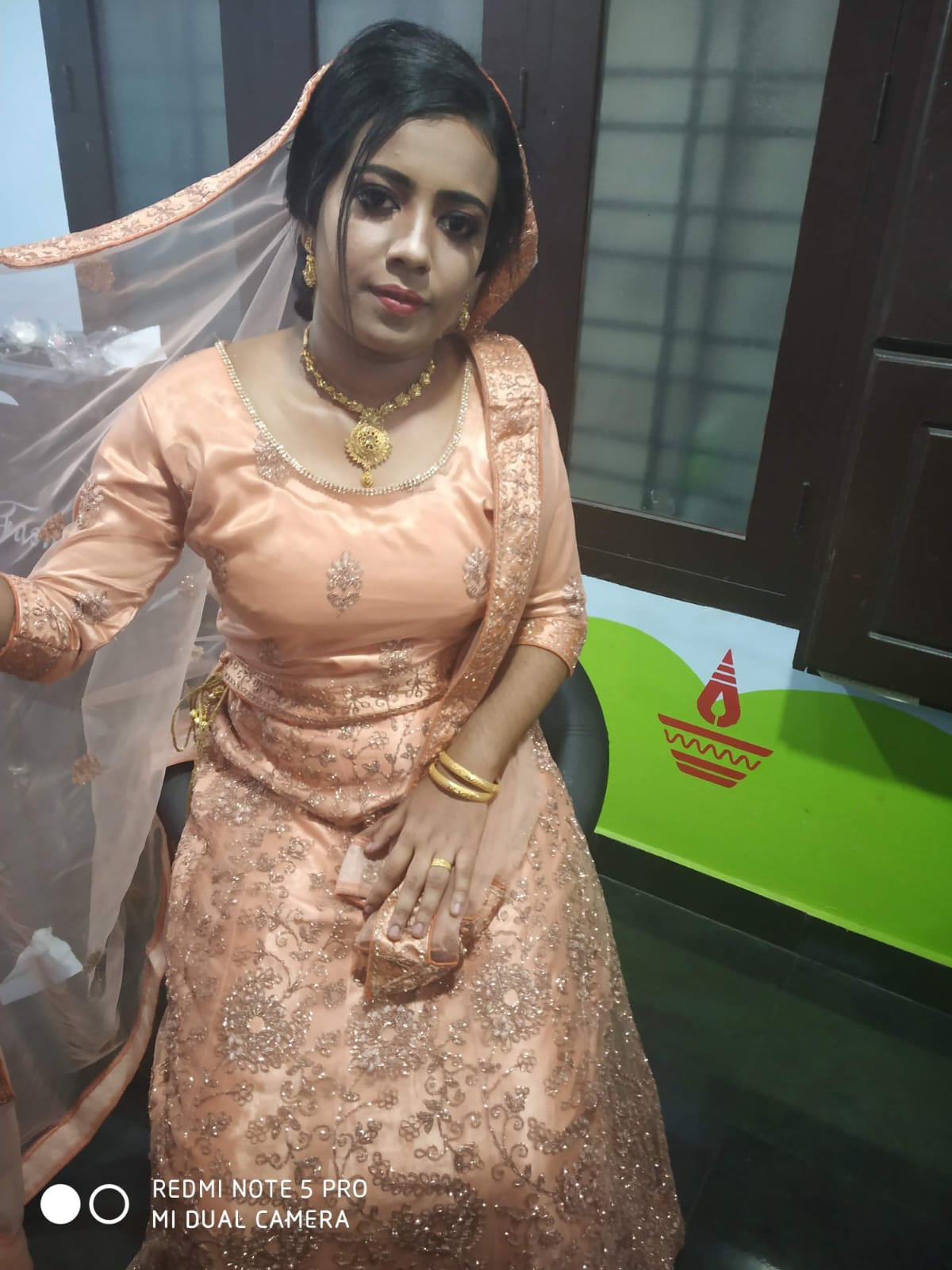 Sandra's beauty parlour pothenkode